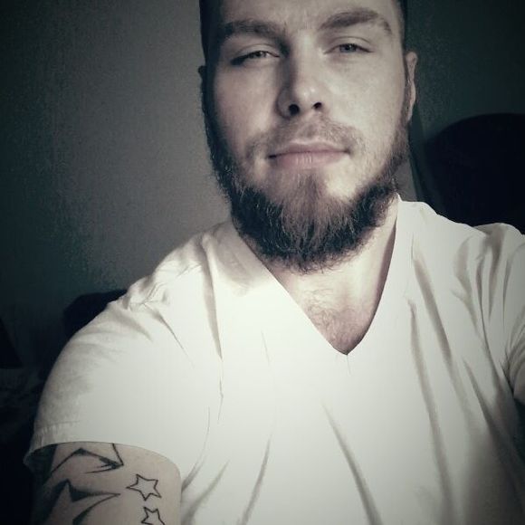 Meet your Posher, Kyle - Picture 1 of 1